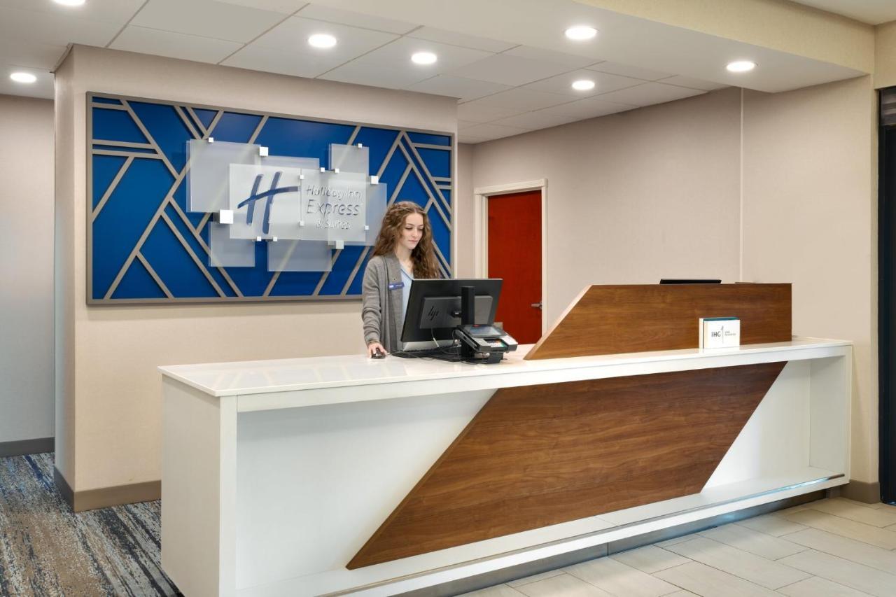 Holiday Inn Express And Suites Helena By Ihg Exteriör bild