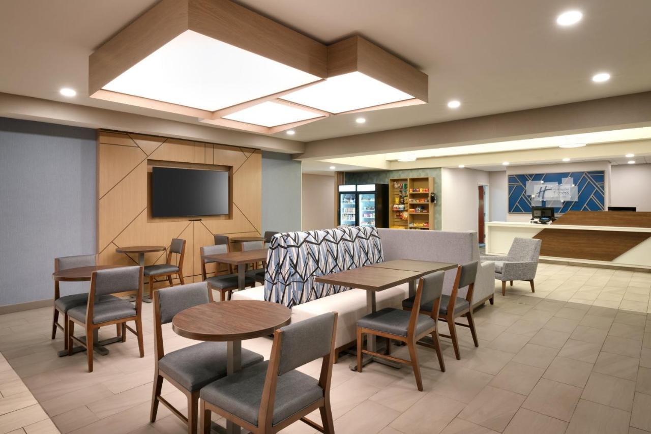 Holiday Inn Express And Suites Helena By Ihg Exteriör bild